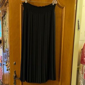 AJ BARI black pleated polyester long skirt